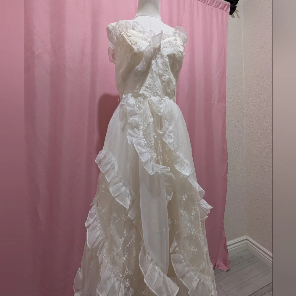 SOLD - Vintage Contempo Casuals Strapless Lace Ballgown (Vintage Size 5/6) - Picture 11 of 12